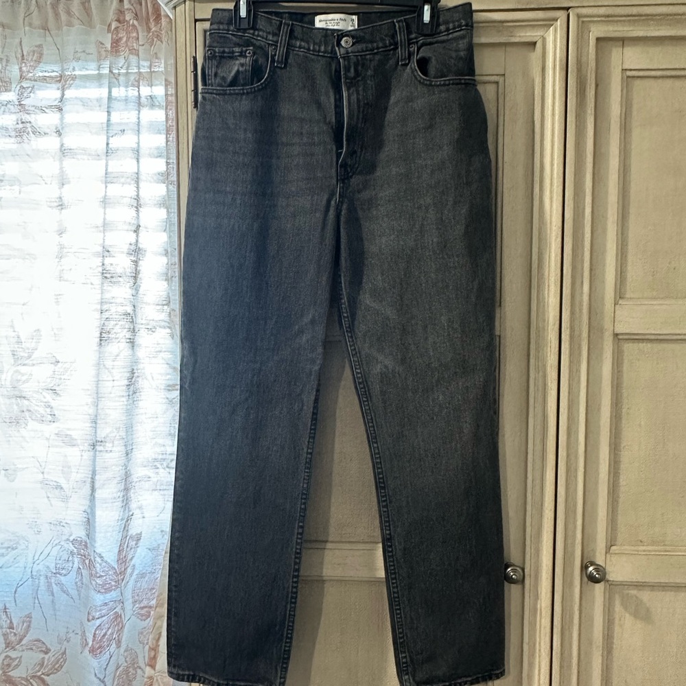 Abercrombie The 90s Straight Ultra High Rise